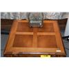 Image 2 : HERITAGE SIDE TABLE W/1 DRAWER (26" X 26" X 21 1/2")