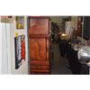 Image 2 : 2 SECTION DISPLAY HUTCH W/10 DRAWERS, GLASS DISPLAY & STORAGE