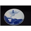 Image 2 : JAPANESE PORCELAIN BOWL & PLATES IN THE NABESHIMA MANNER (7"-8 1/2") (6 PCS)