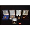 Image 1 : UNITED AIRLINES PENDANTS & TIE TACK (5 PCS)
