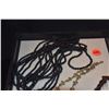 Image 2 : VINTAGE NECKLACES (4 PCS)