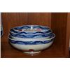 Image 3 : ANTIQUE & VINTAGE JAPANESE IMARI PLATE & BOWLS (5 PCS) (DOES NOT INCLUDE STAND)
