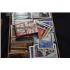 Image 2 : LARGE COLLECTION OF BASEBALL & BASKETBALL CARDS