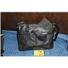 Image 1 : LEVENGER PURSE & SMALL ZIPPERED POUCH (2 PCS)