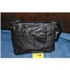 Image 2 : LEVENGER PURSE & SMALL ZIPPERED POUCH (2 PCS)