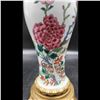 Image 16 : Pair Of 18th C Chinese Export Porcelain Vases Mounted On Ormolu Bronze Candelabras