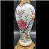 Image 3 : Pair Of 18th C Chinese Export Porcelain Vases Mounted On Ormolu Bronze Candelabras