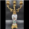 Image 5 : Pair Of 18th C Chinese Export Porcelain Vases Mounted On Ormolu Bronze Candelabras