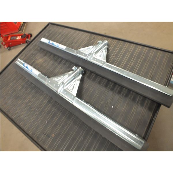 2 Foam Squeegee Heads