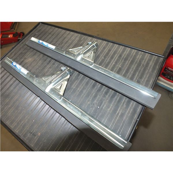 2 Foam Squeegee Heads