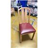 Image 3 : RED & OAK SINGLE PEDESTAL CAFE TABLE 30"W X 24"D X 30"H WITH 4 WOOD FRAMED CAFE CHAIRS
