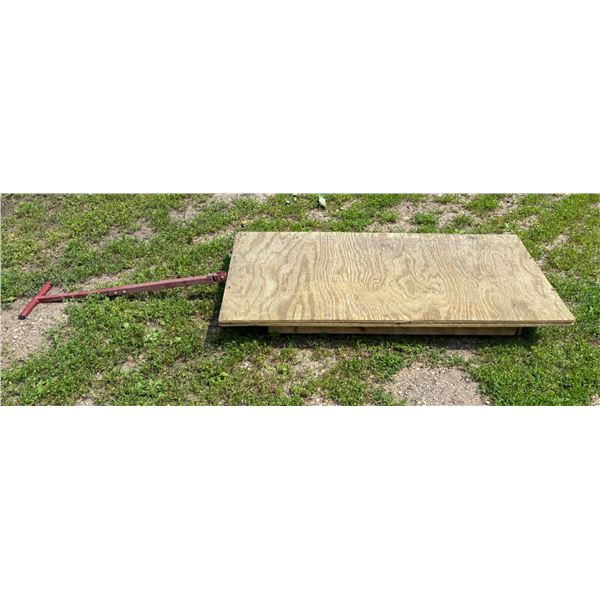 WOODEN CART ON WHEELS