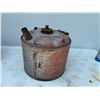 Image 11 : METAL GAS CANS, LOT OF 3