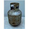 Image 1 : FULL 20-LB PROPANE TANK WITH OLD-STYLE VALVE