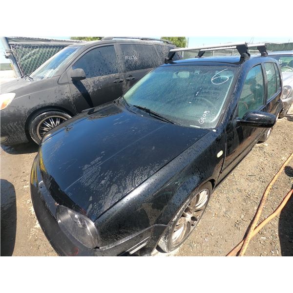 VOLKS GOLF 2001 SALV T/DONATION