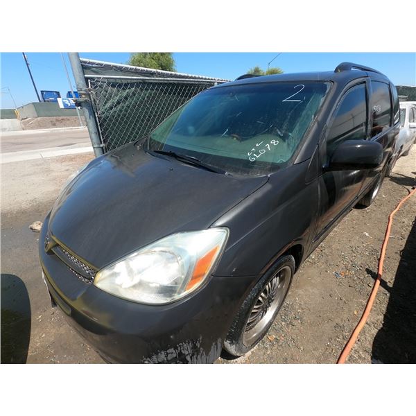 TOYOTA SIENNA 2005 ADT-DONATION