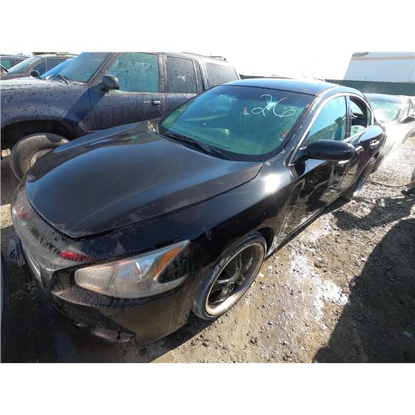 NISSAN MAXIMA 2011 L/S