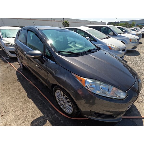 FORD FIESTA 2015 SALV/T