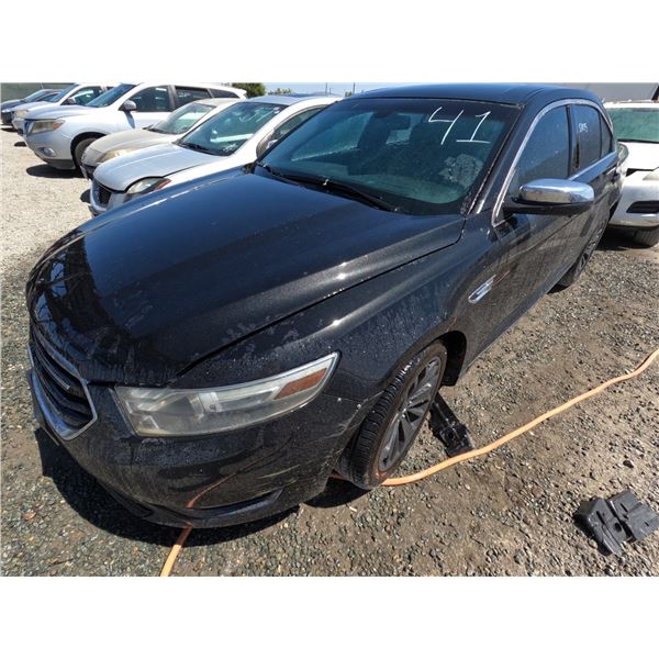 FORD TAURUS 2013 T