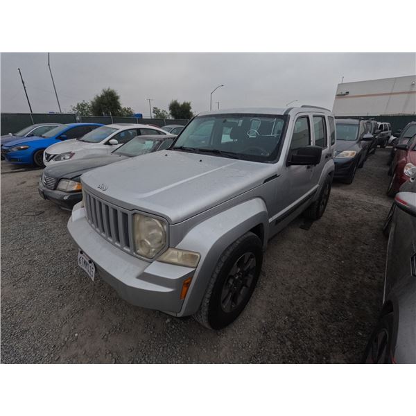 JEEP LIBERTY 2012 T