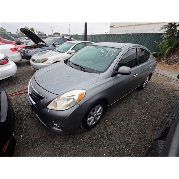 NISSAN VERSA 2012 L/S