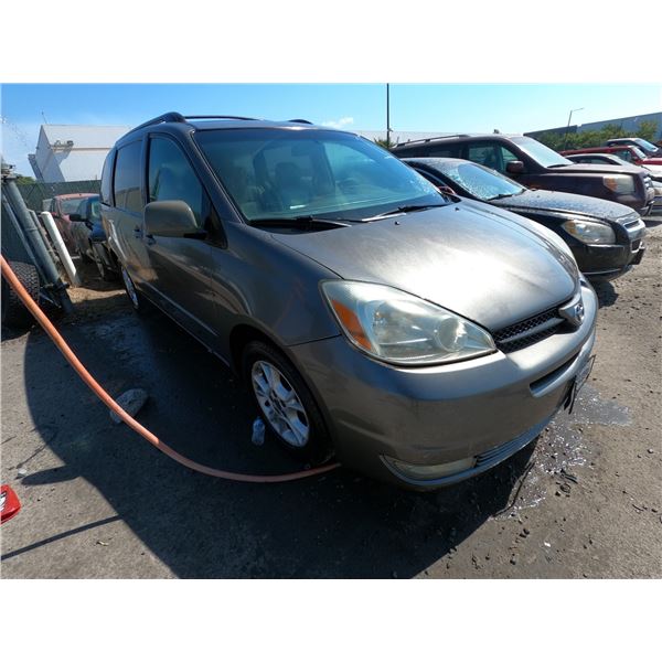 TOYOTA SIENNA 2005 T-DONATION