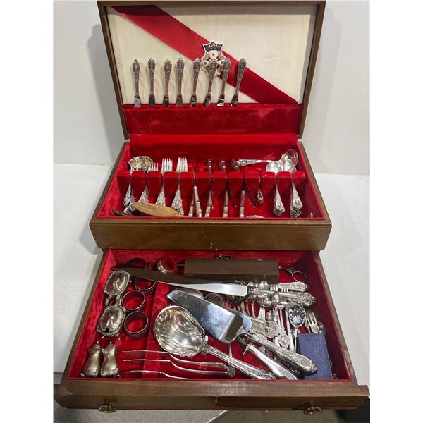 Wallace Sterling Silver Flatware in Case 3,531.7g