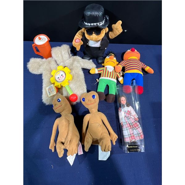 Collection of Vintage Toys; Bert & Ernie, ET, etc.