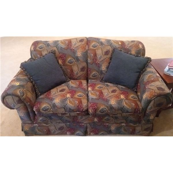 Love Seat 64x36x33