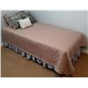 Image 2 : Twin Bed
