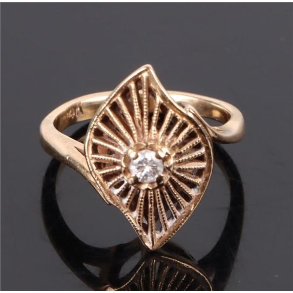 14K YELLOW GOLD  0.10CT DIAMOND LADIES RING