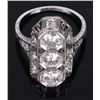 Image 4 : ANTIQUE PLATINUM ART DECO 3-DIAMOND LADIES RING