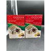 Image 1 : Godiva Holdiay Chocolate Cookie Mini House Kit (2ct)