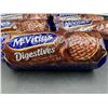 Image 2 : McVities Digestives (5 x 300g) Milk Chocolate Flavoured