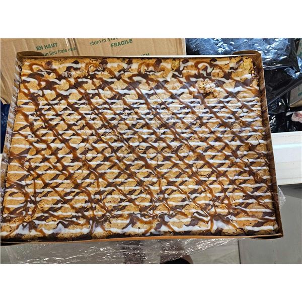 ***FROZEN*** The Original Cakerie Macaroon Madness Bar Sheet Cake 16"x12"