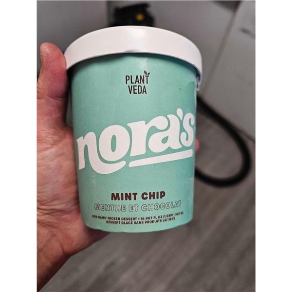 ***FROZEN*** Nora's Mint Chip Plant Based Non-Dairy Frozen Treat 8x500ml