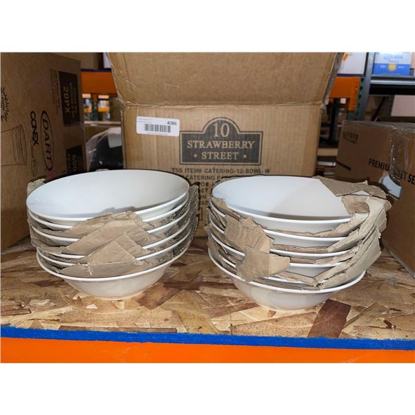 Lot of 12 Strawberry Street Catering Bowls NEW