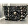 Image 2 : Coco Chanel diamond quilted patent leather tote style handbag - Black