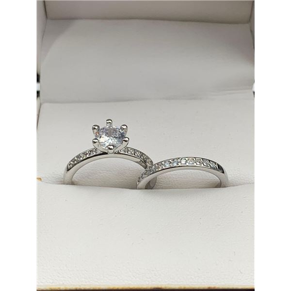 V. Wang Styled Double Wedding/Engagement Solitaire .85 Carat Rings Set