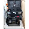 Image 1 : Vintage Singer Featherweight Quilting Sewing Machine 221 Portable  w/Case