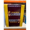 Image 1 : Hershey's Whole almonds Creamy Milk Chocolate 36 x 43g