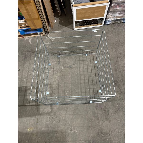 Portable Animal Yard 40"x40"x28" - Entire Yard Comes Apart For Storage/ Transport