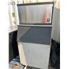 Image 1 : Manitowoc Model DQ0283W Upright Ice maker with storage