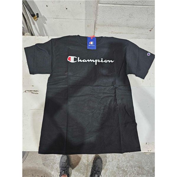 Champion Men's T-Shirt Size Medium
