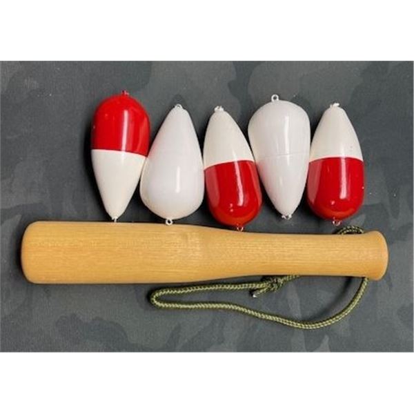 WOODEN FLOATS AND BONKER