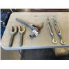 Image 1 : TURNBUCLES AND TENSIONER
