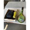 Image 1 : BOCCE SET, TENNIS BALLS AND GOLF BALLS