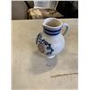 Image 2 : 2 SIGNED POTTERY VASES
