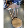 Image 2 : VINTAGE WOODEN CHAIR