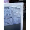 Image 8 : INSIGNIA 3.1 CU FT CREAM FREESTANDING BAR FRIDGE - TESTED WORKING, RETAIL $249